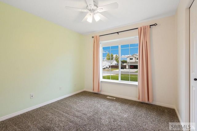 1911 Eagle Pointe Court, Ammon, ID 83406