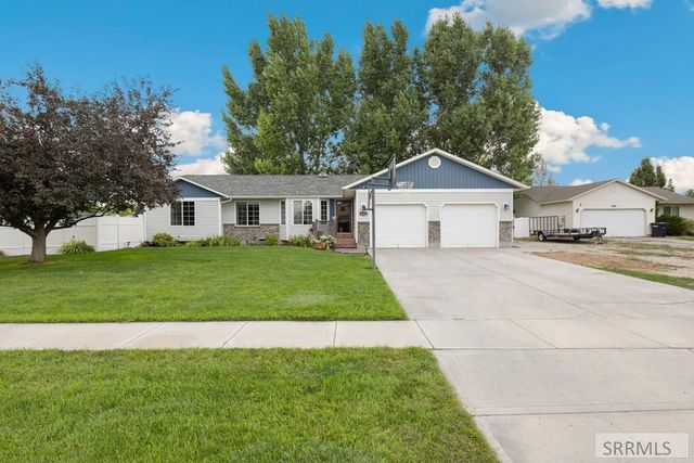 1911 Eagle Pointe Court, Ammon, ID 83406
