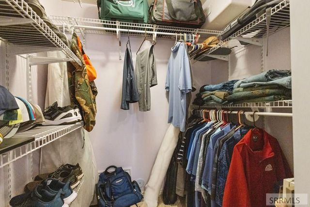 1911 Eagle Pointe Court, Ammon, ID 83406