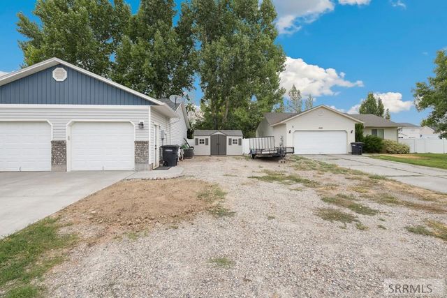 1911 Eagle Pointe Court, Ammon, ID 83406