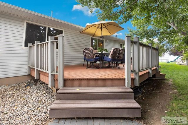 1911 Eagle Pointe Court, Ammon, ID 83406