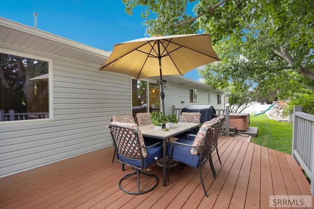 1911 Eagle Pointe Court, Ammon, ID 83406