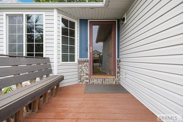 1911 Eagle Pointe Court, Ammon, ID 83406