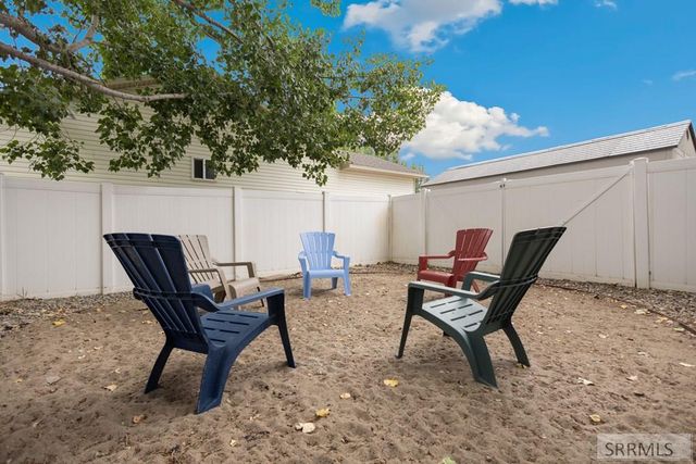 1911 Eagle Pointe Court, Ammon, ID 83406