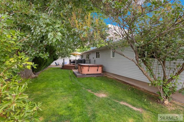 1911 Eagle Pointe Court, Ammon, ID 83406