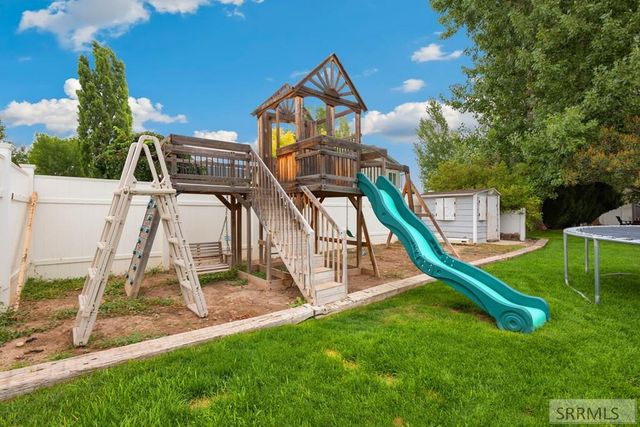 1911 Eagle Pointe Court, Ammon, ID 83406