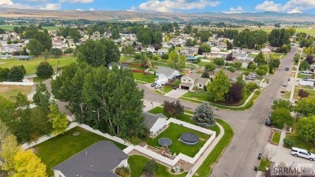 1911 Eagle Pointe Court, Ammon, ID 83406
