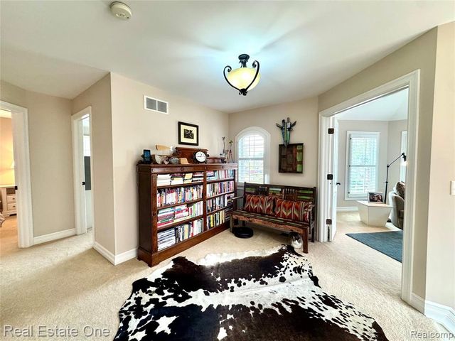 306 Woodward Avenue, Rochester, MI 48307