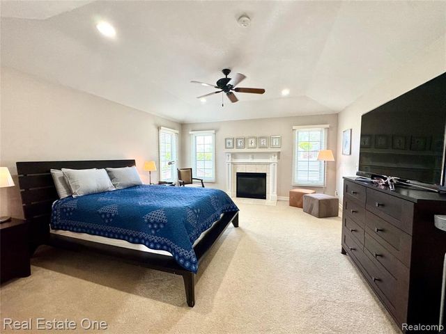 306 Woodward Avenue, Rochester, MI 48307