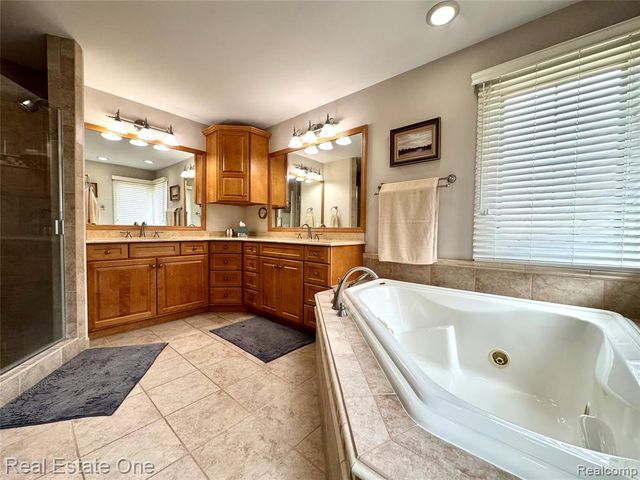 306 Woodward Avenue, Rochester, MI 48307