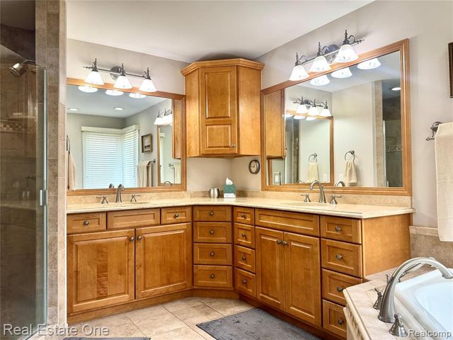 306 Woodward Avenue, Rochester, MI 48307