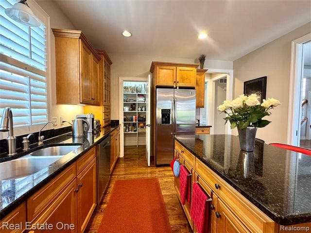 306 Woodward Avenue, Rochester, MI 48307