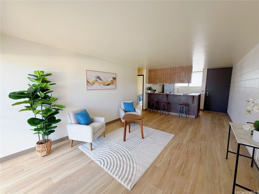 98-729 Moanalua Loop 201, Aiea, HI 96701
