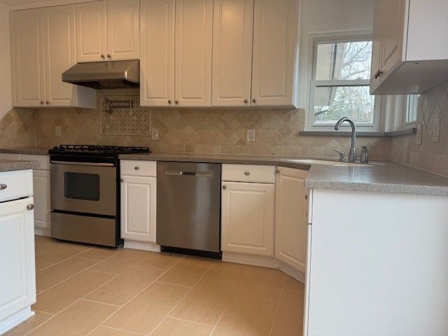 9933 Mixon Drive, Dallas, TX 75220