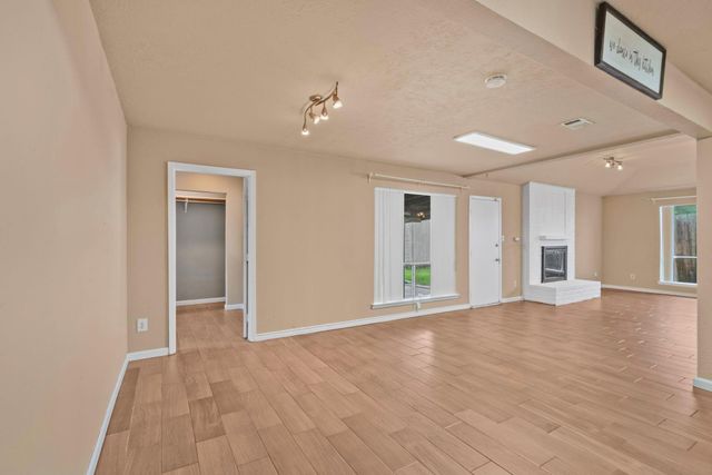 16719 Sky Blue Ln, Cypress, TX 77095