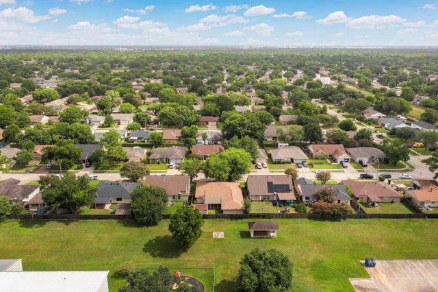 16719 Sky Blue Ln, Cypress, TX 77095