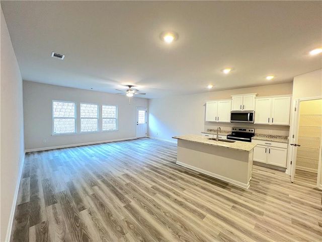 4113 Oakwood Ter Court, Oakwood, GA 30566