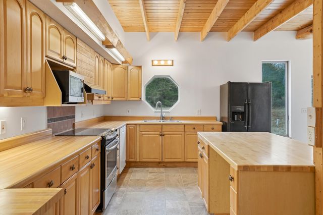 7425 E RTE Y, Ashland, MO 65010