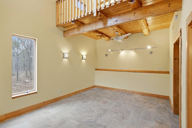 7425 E RTE Y, Ashland, MO 65010