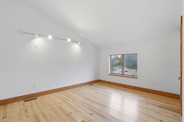 7425 E RTE Y, Ashland, MO 65010