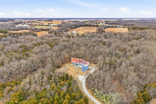 7425 E RTE Y, Ashland, MO 65010