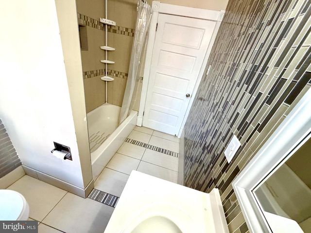 823 HAMILTON BLVD, Hagerstown, MD 21742