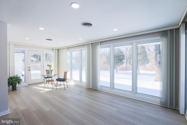 7900 IVY LN, Baltimore, MD 21208