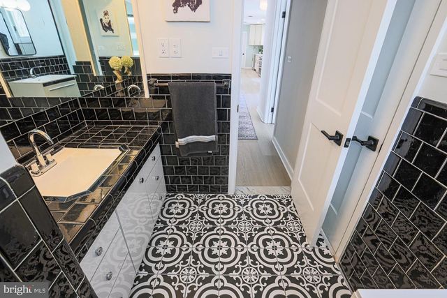 7900 IVY LN, Pikesville, MD 21208