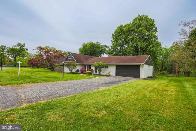 7900 IVY LN, Pikesville, MD 21208