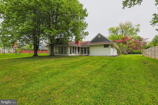 7900 IVY LN, Pikesville, MD 21208