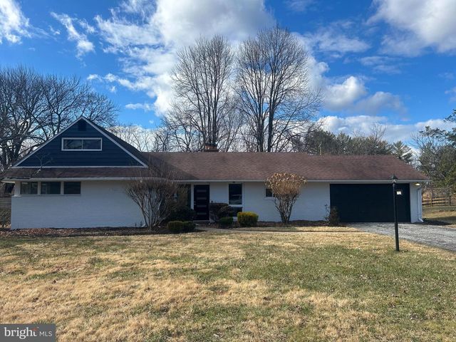 7900 IVY LN, Baltimore, MD 21208