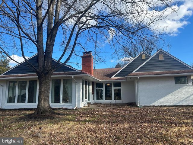 7900 IVY LN, Baltimore, MD 21208