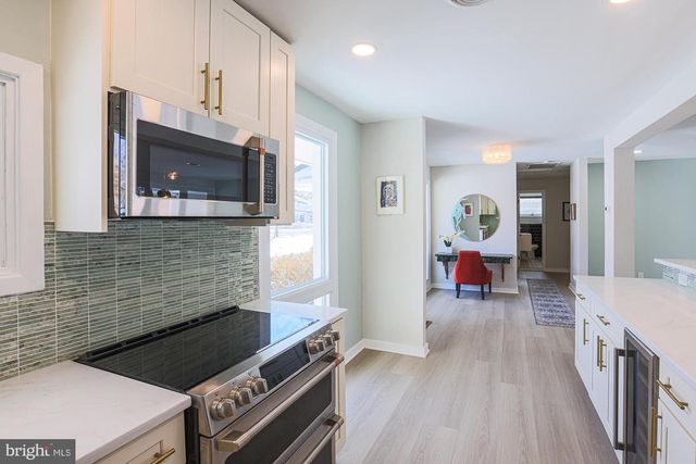 7900 IVY LN, Pikesville, MD 21208