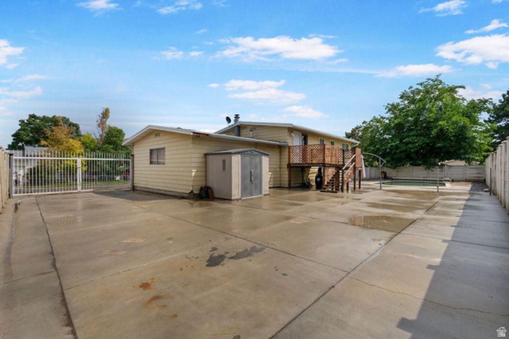 Image 34 of property listing at 6622 S GEORGIA DR, West Jordan, UT 84084