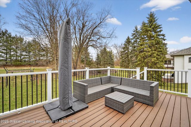 2545 Hummingbird Lane, Holt, MI 48842