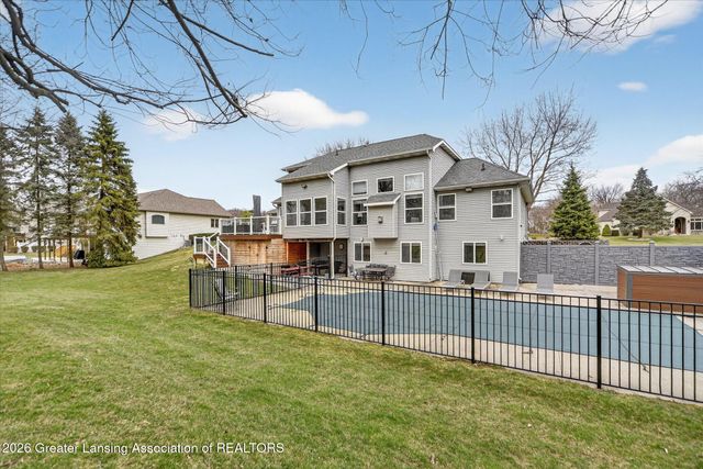 2545 Hummingbird Lane, Holt, MI 48842