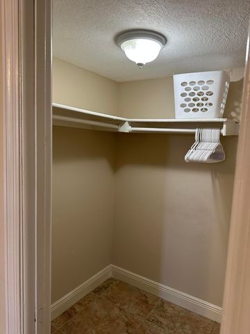 801 Hummingbird Way 201, North Palm Beach, FL 33408