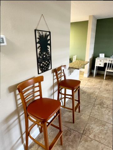 801 Hummingbird Way 201, North Palm Beach, FL 33408