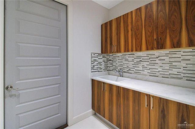 3501 Umar Avenue, Mcallen, TX 78504