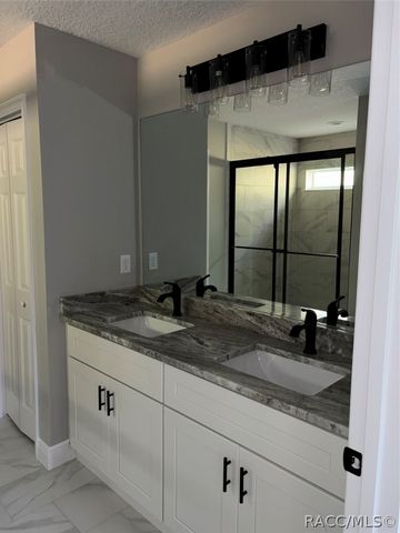 2538 W Dellwood Street, Dunnellon, FL 34434