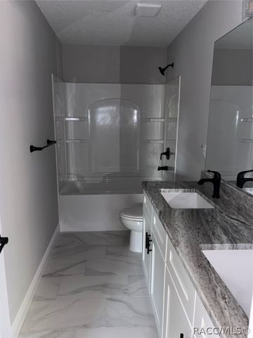 2538 W Dellwood Street, Dunnellon, FL 34434