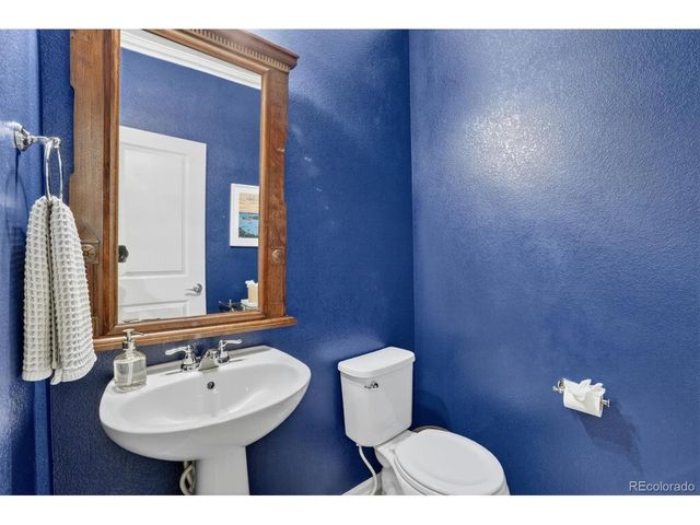 11277 E 28th Pl, Denver, CO 80238