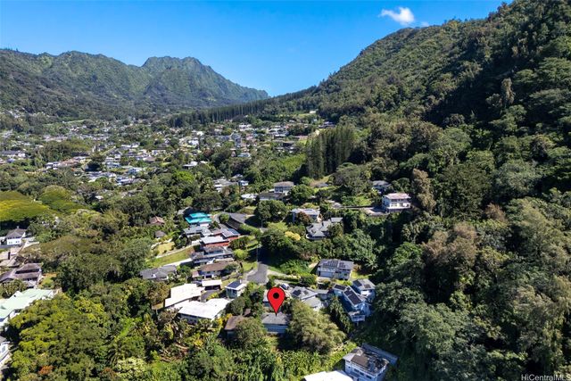 3003 Hoaloha Place, Honolulu, HI 96817