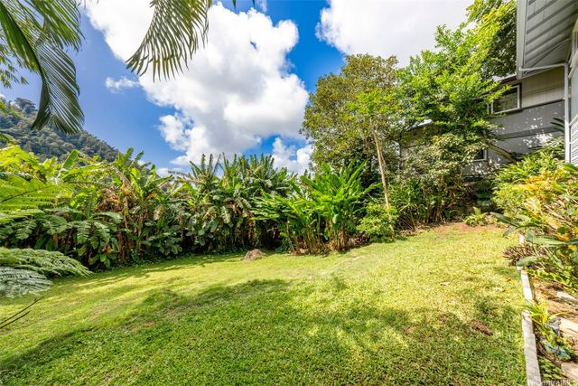 3003 Hoaloha Place, Honolulu, HI 96817