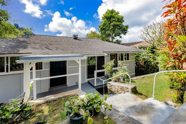 3003 Hoaloha Place, Honolulu, HI 96817