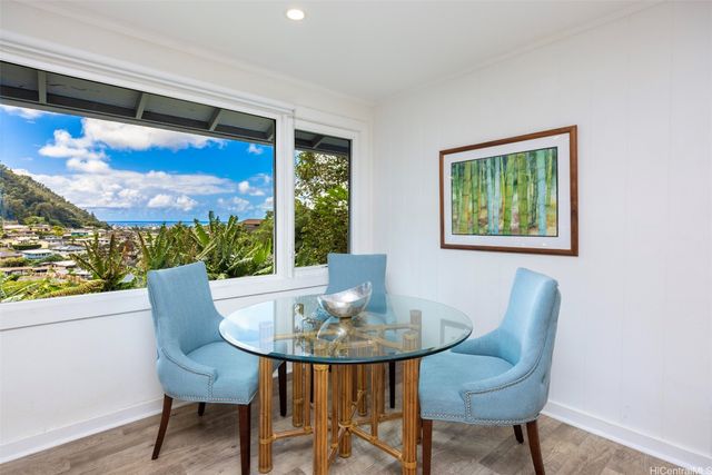 3003 Hoaloha Place, Honolulu, HI 96817