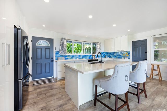 3003 Hoaloha Place, Honolulu, HI 96817