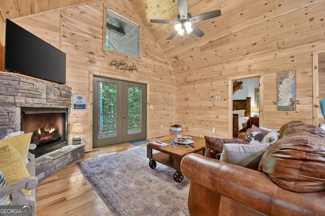 203 Buck Creek Trail, Epworth, GA 30541
