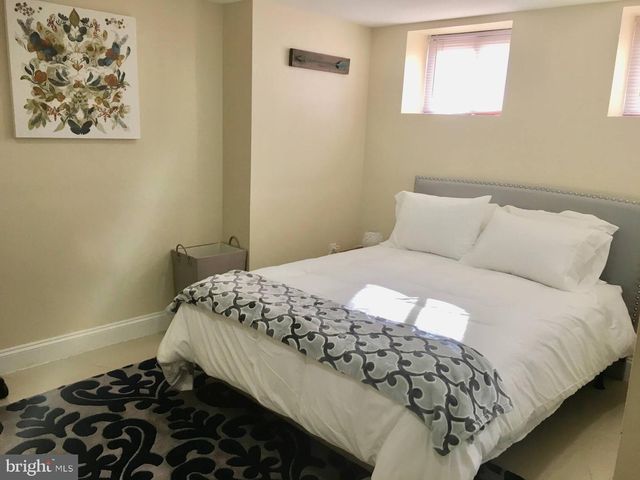 1242 PENNSYLVANIA AVE SE, Washington, DC 20003