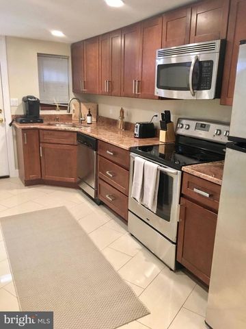 1242 PENNSYLVANIA AVE SE, Washington, DC 20003